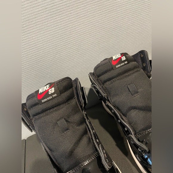 Nike SB Dunk High Bred - Picture 4 of 9